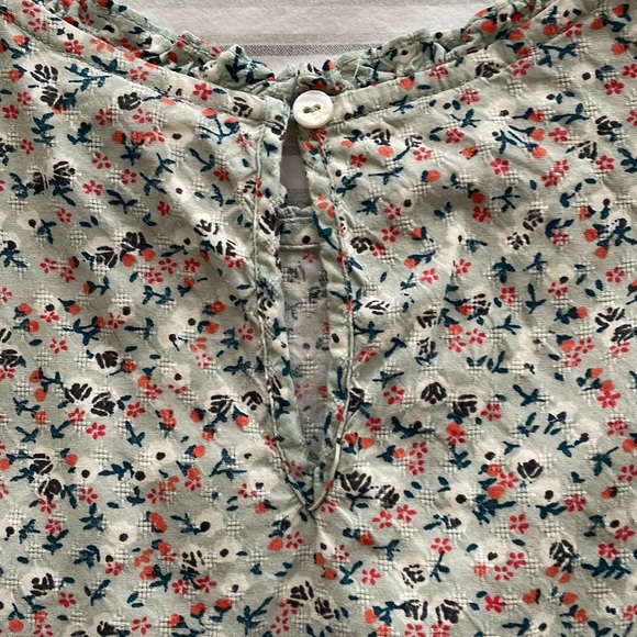 Universal Thread/ Target Floral Flower shirt - Picture 3 of 4